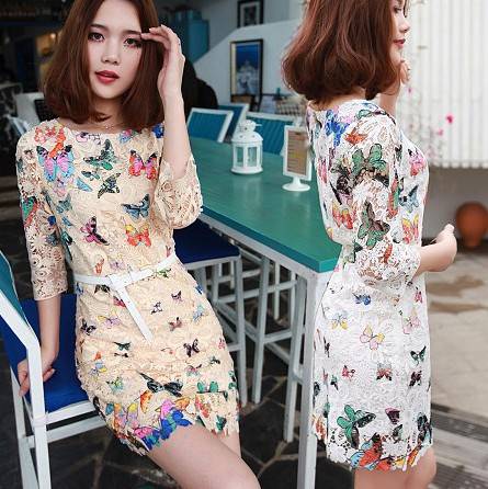 Vestido bege com branco 